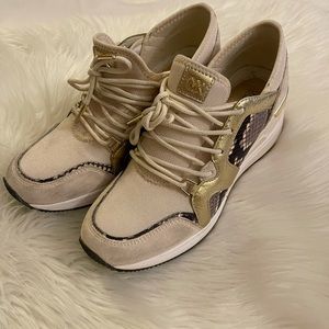 Michael kors platform tennis shoes 7.5 women